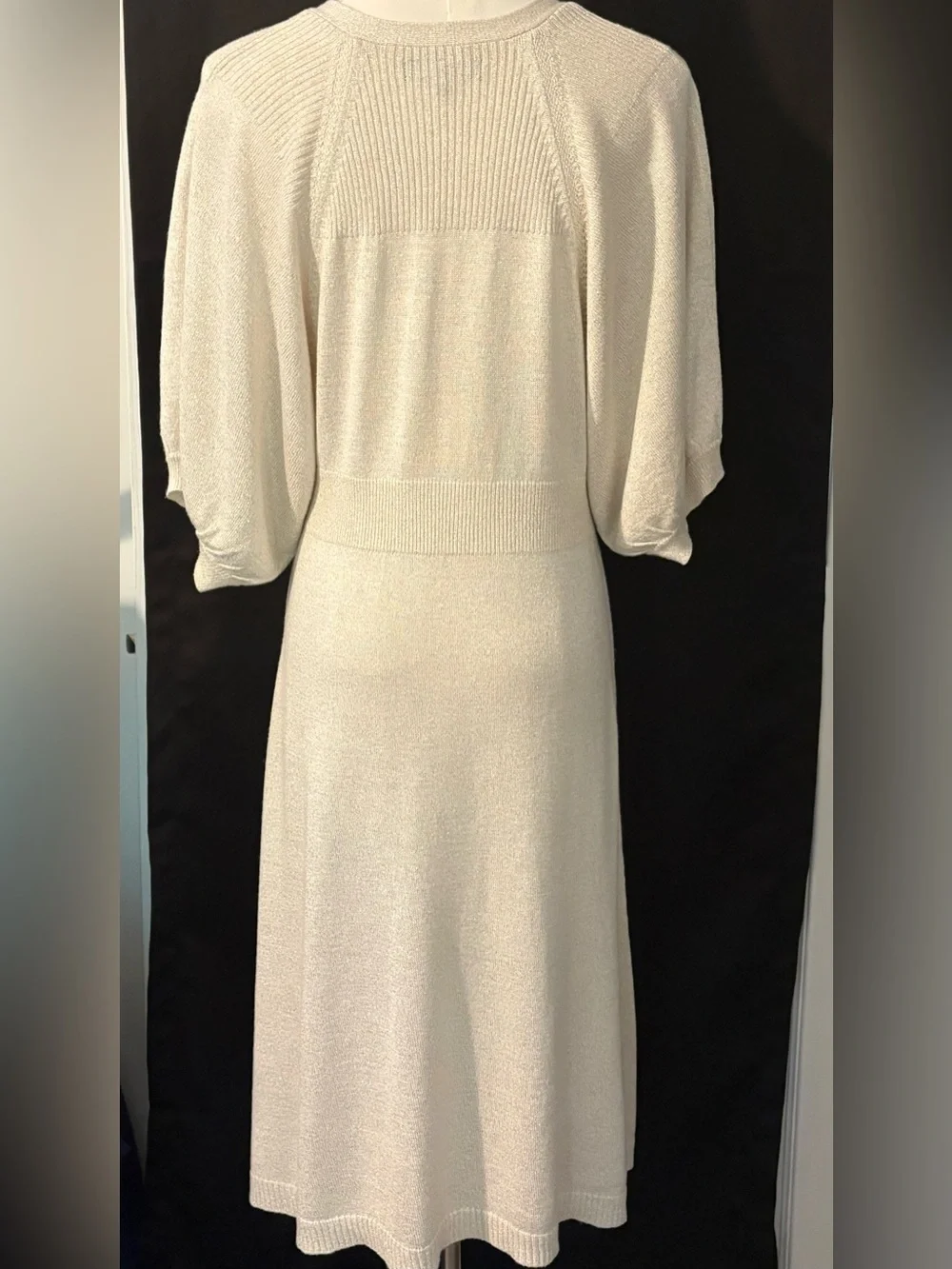 EXPRESS, Knit Oatmeal Beige Dress w/Gold Metallic Threads, Balloon Sleeves, Sz L - Picture 3 of 5